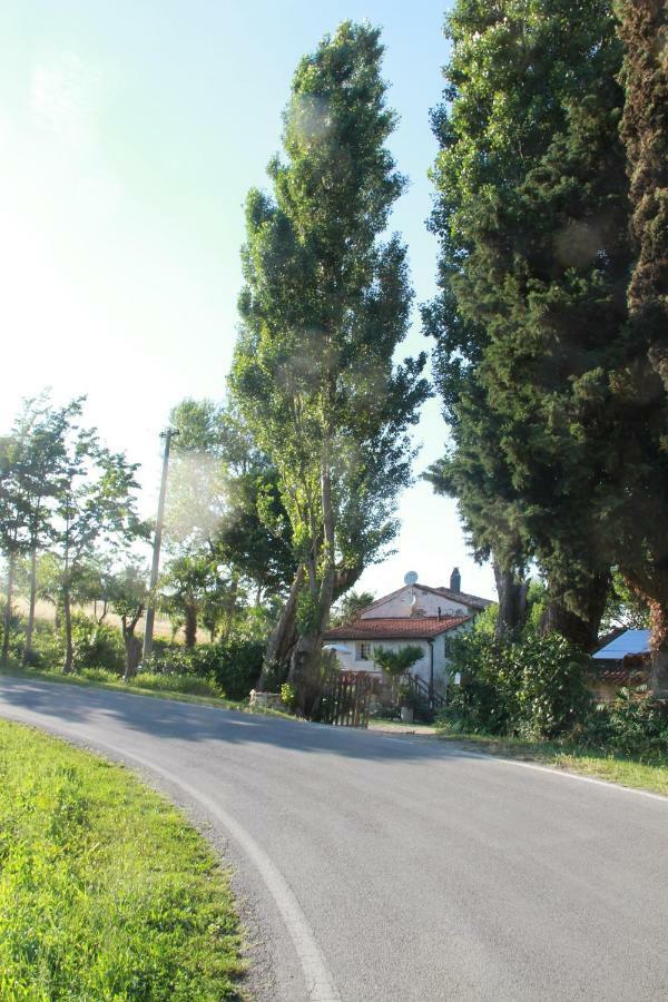 פרדאפיו Leamorine White House מראה חיצוני תמונה